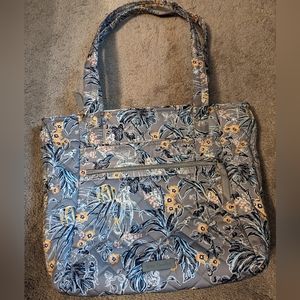 Like New Vera Bradley purse!